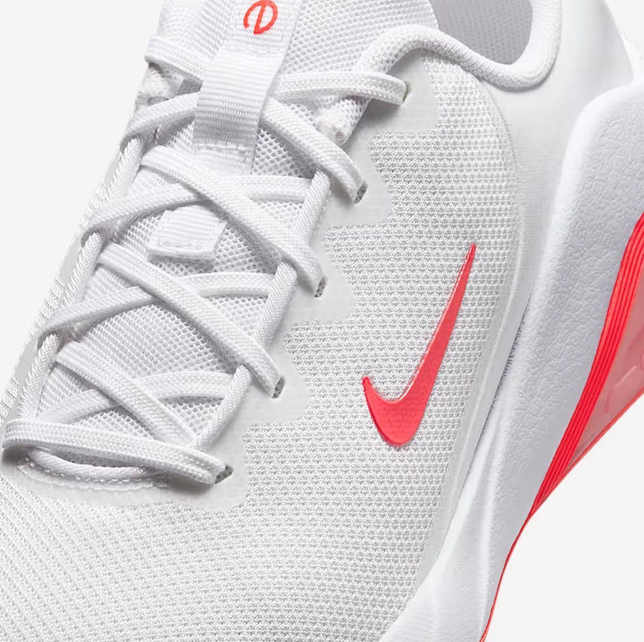 Nike Bella 7